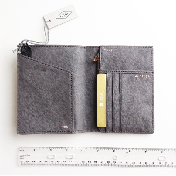 Fossil Color Block Wallet NWT - Picture 2 of 4